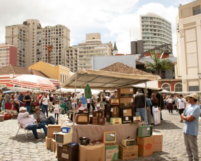 Foto de Yunuen Caballero: https://www.pexels.com/es-es/foto/ciudad-gente-calle-caminando-11650874/